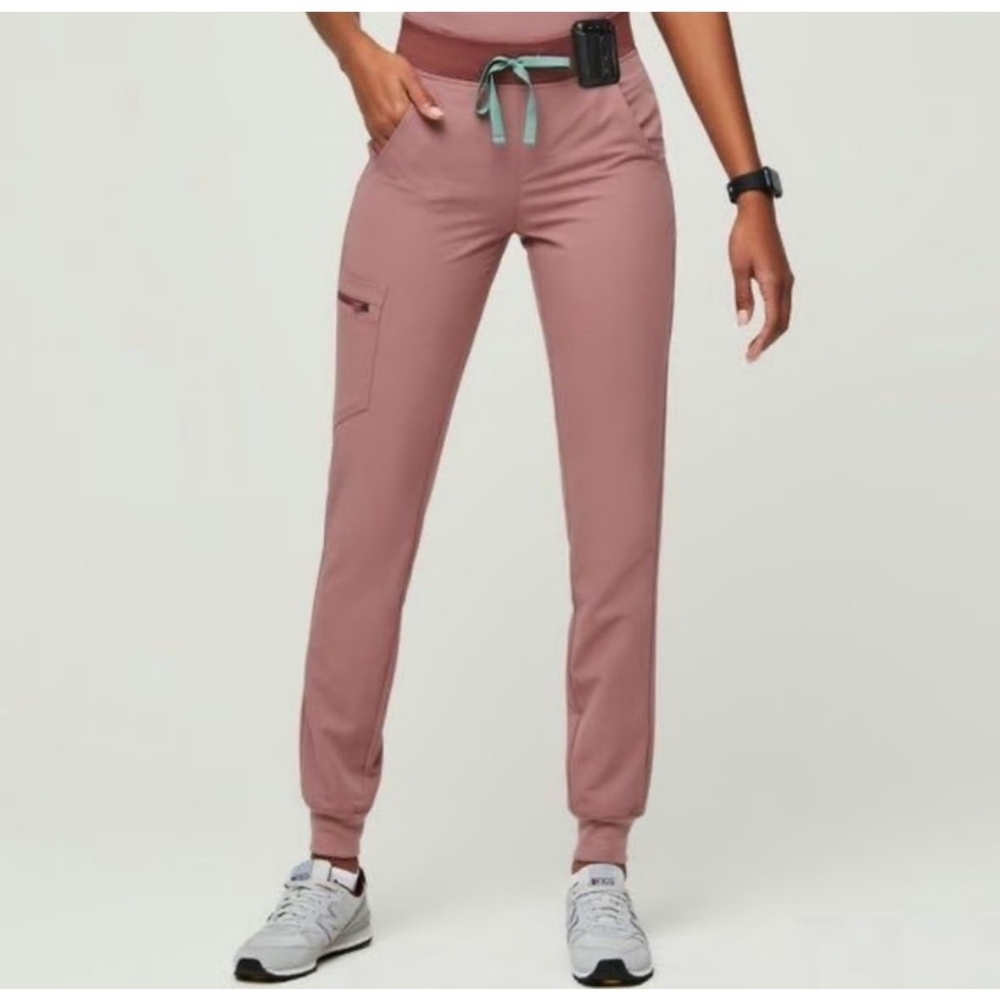 Figs Zamora Joggers Scrub Pants In Mineral Mauve